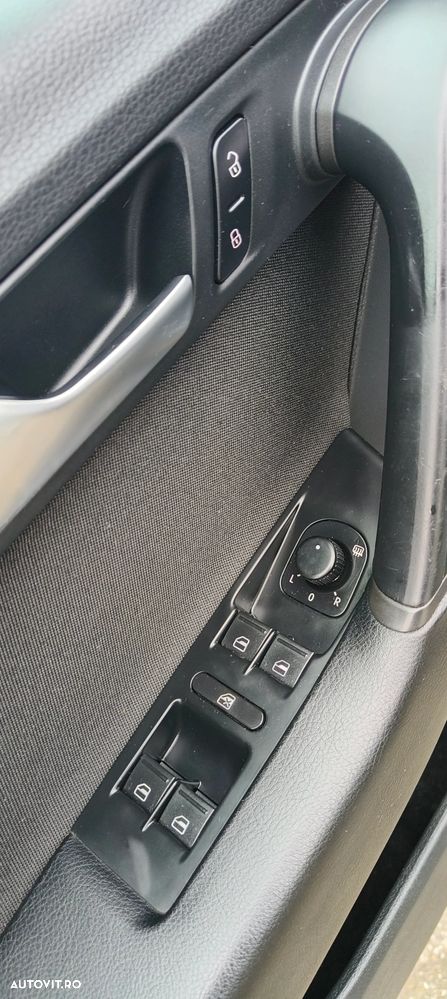 Volkswagen Passat Variant 2.0 TDI Comfortline DPF - 12