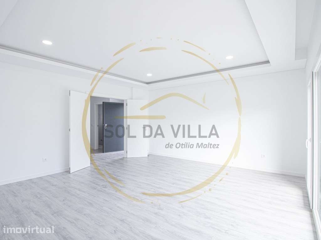 Moradia Geminada T3+1 - Fernão Ferro, Seixal - 585.000€ - Grande imagem: 5/23