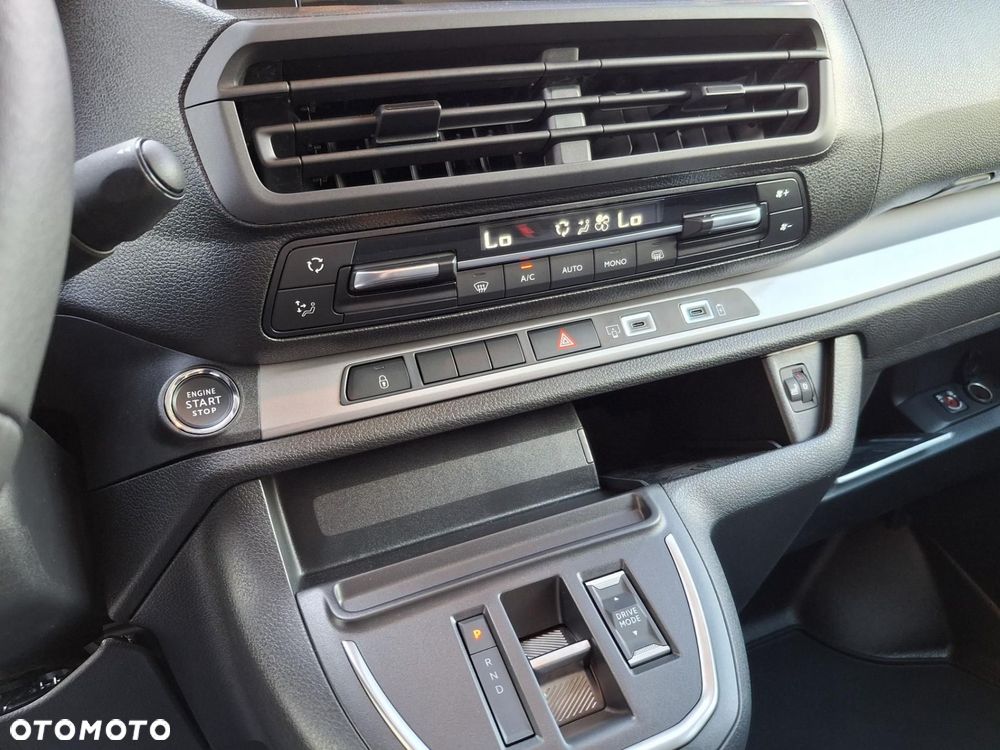 Opel Vivaro - 14