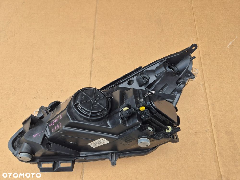 Opel Corsa D lampa prawa.2006-2011.Valeo.EU. - 8