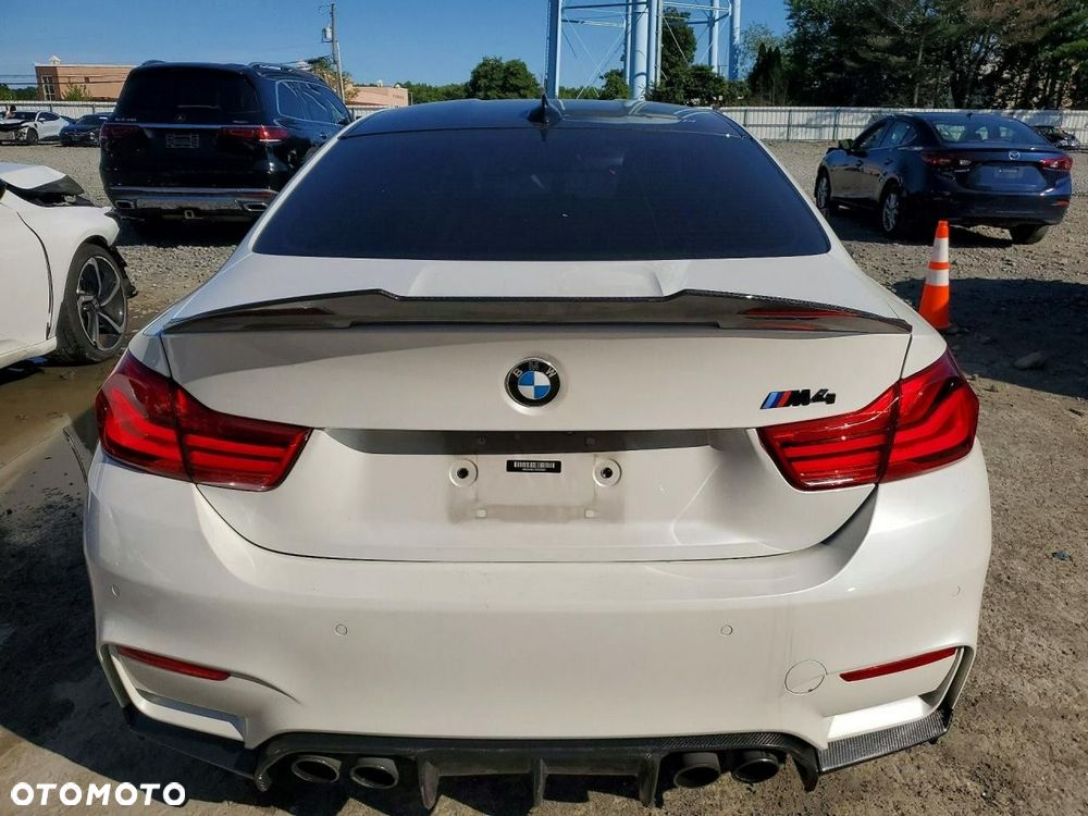 BMW M4 DKG - 6