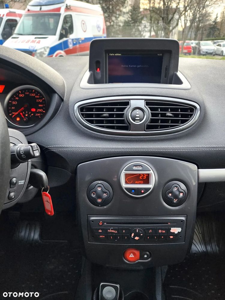 Renault Clio - 21