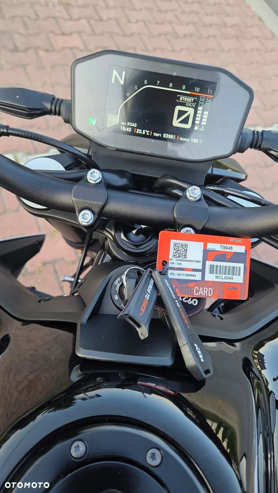 KTM Duke 790 - 16
