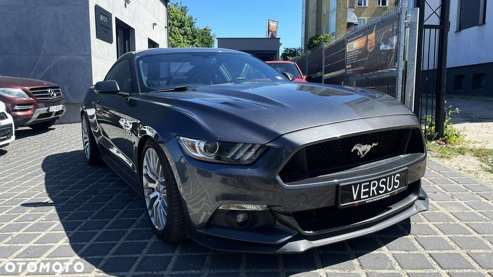 Ford Mustang 5.0 V8 GT - 4