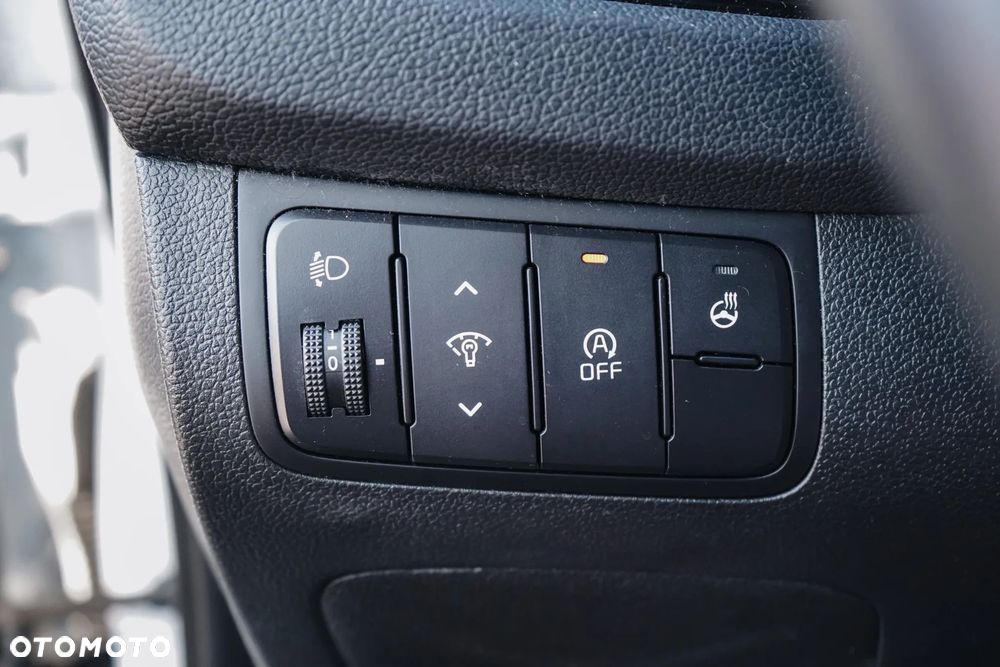 Kia Ceed 1.4 L - 33