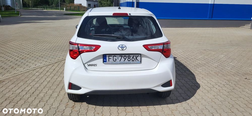 Toyota Yaris - 4