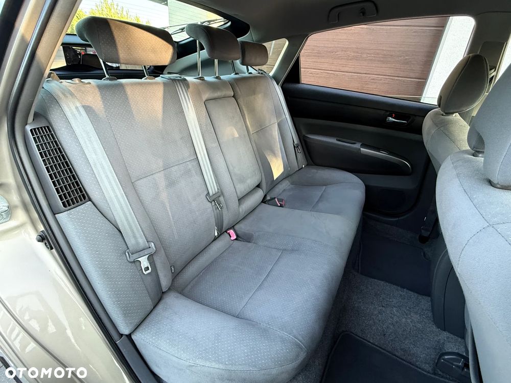 Toyota Prius 1.5 VVT-i Sol - 28