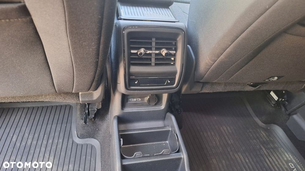 Skoda Kodiaq 1.5 TSI mHEV 4x2 Selection DSG - 24