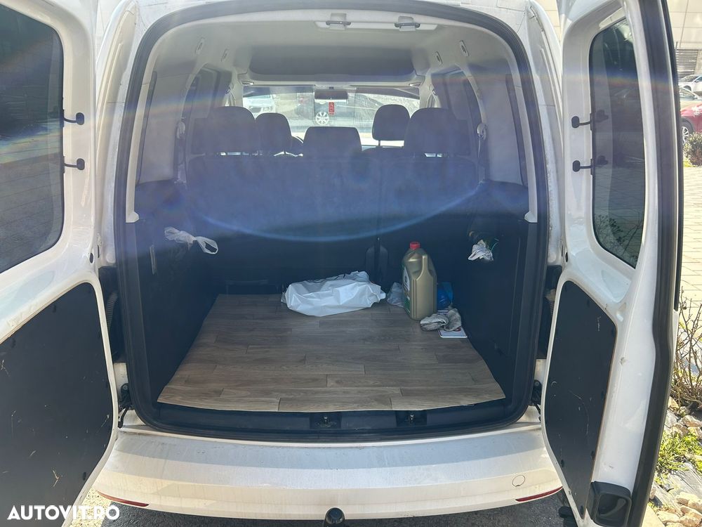 Volkswagen Caddy - 11