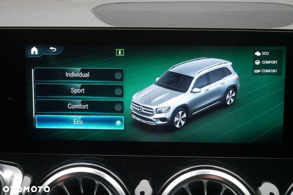 Mercedes-Benz GLB - 28