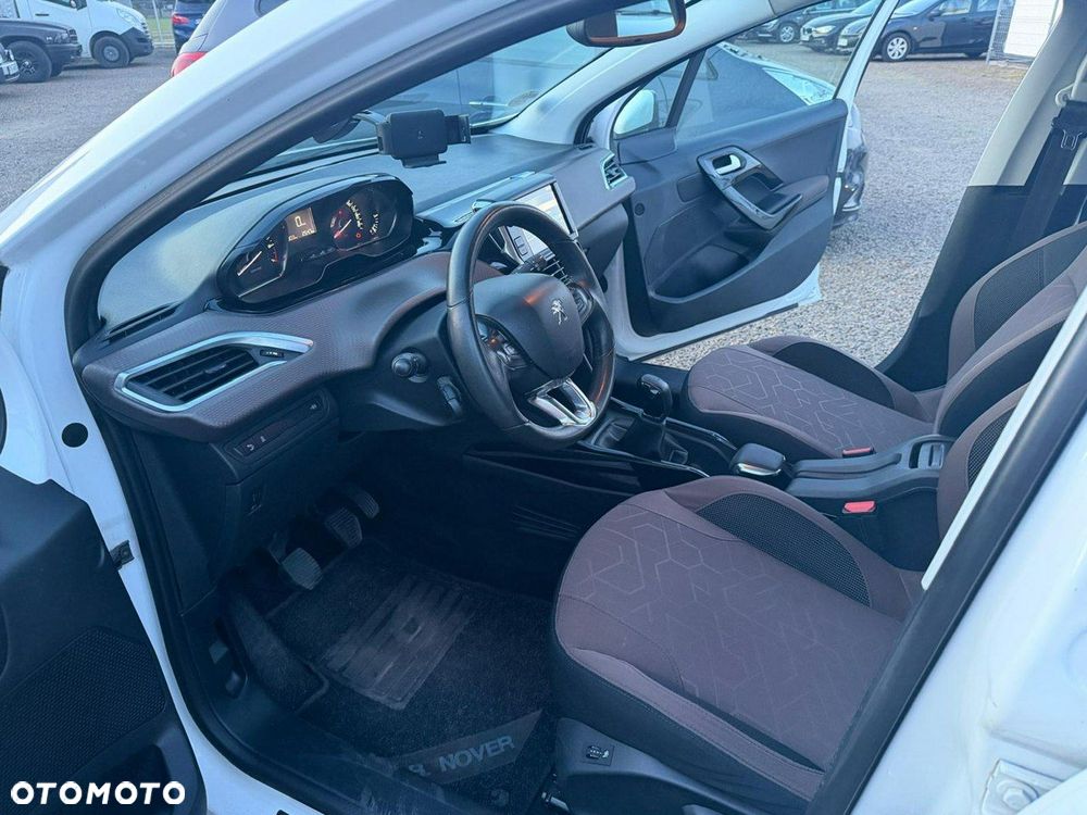 Peugeot 2008 - 5