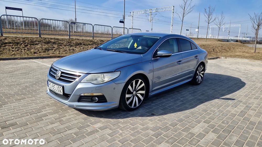 Volkswagen Passat CC - 1