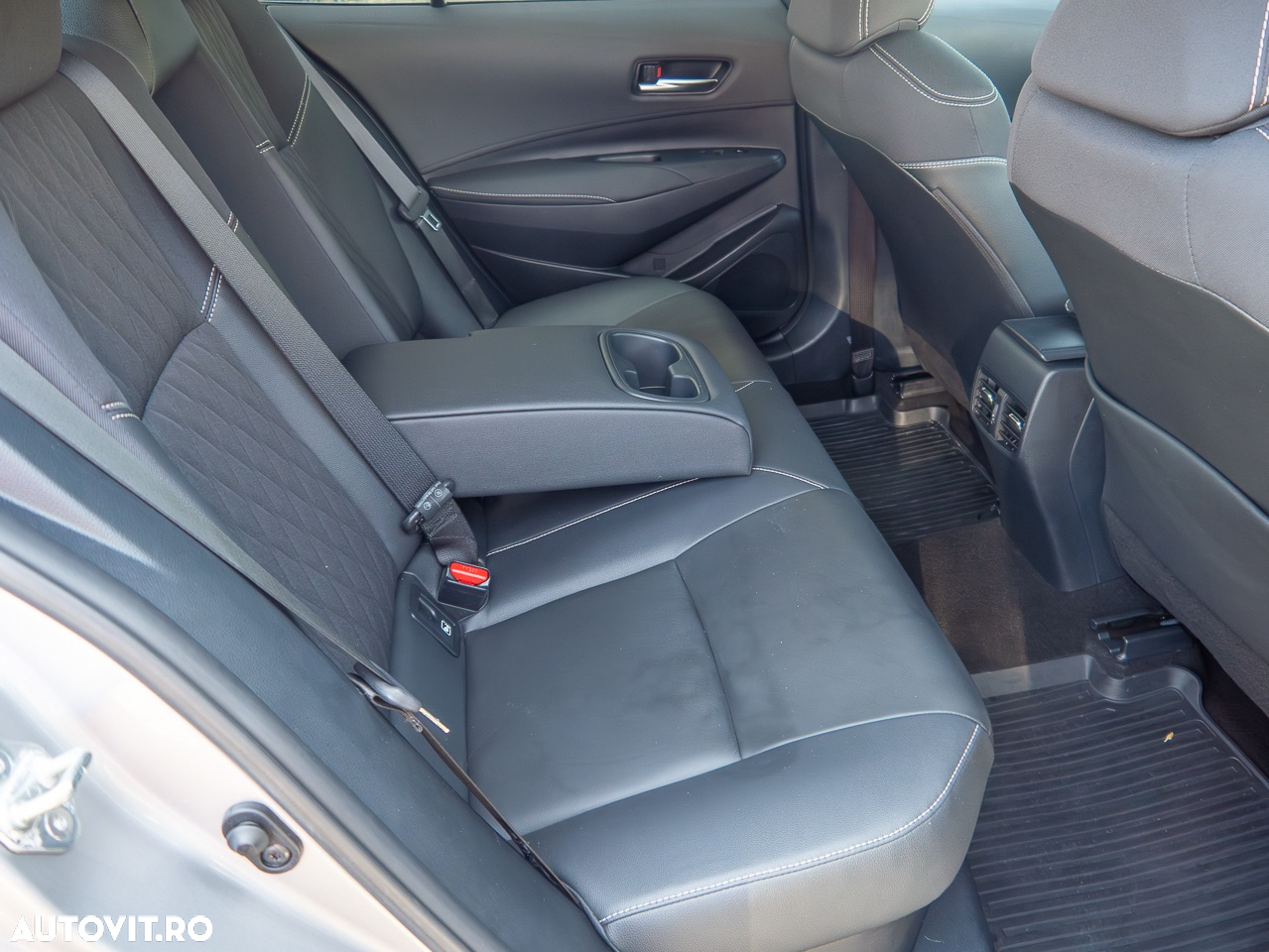 Toyota Corolla Sedan 1.8 HSD Exclusive Plus - 5