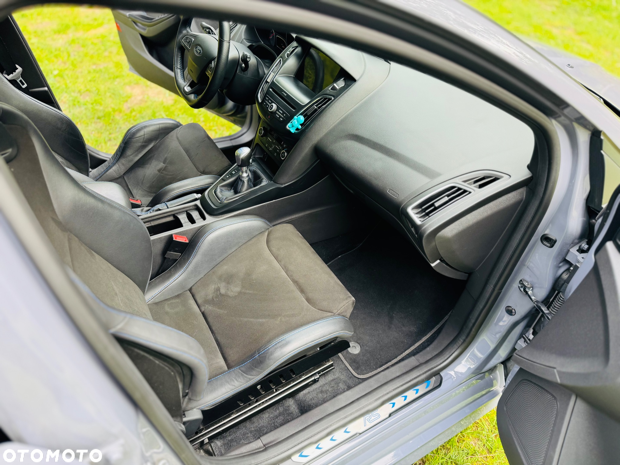 Ford Focus 2.3 EcoBoost RS - 22