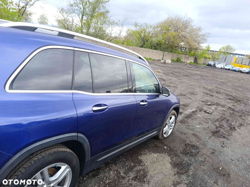 Mercedes-Benz GLB 250 4Matic 8G-DCT - 17