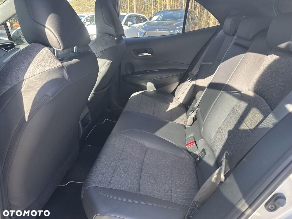 Toyota Corolla 1.8 Hybrid Style - 13