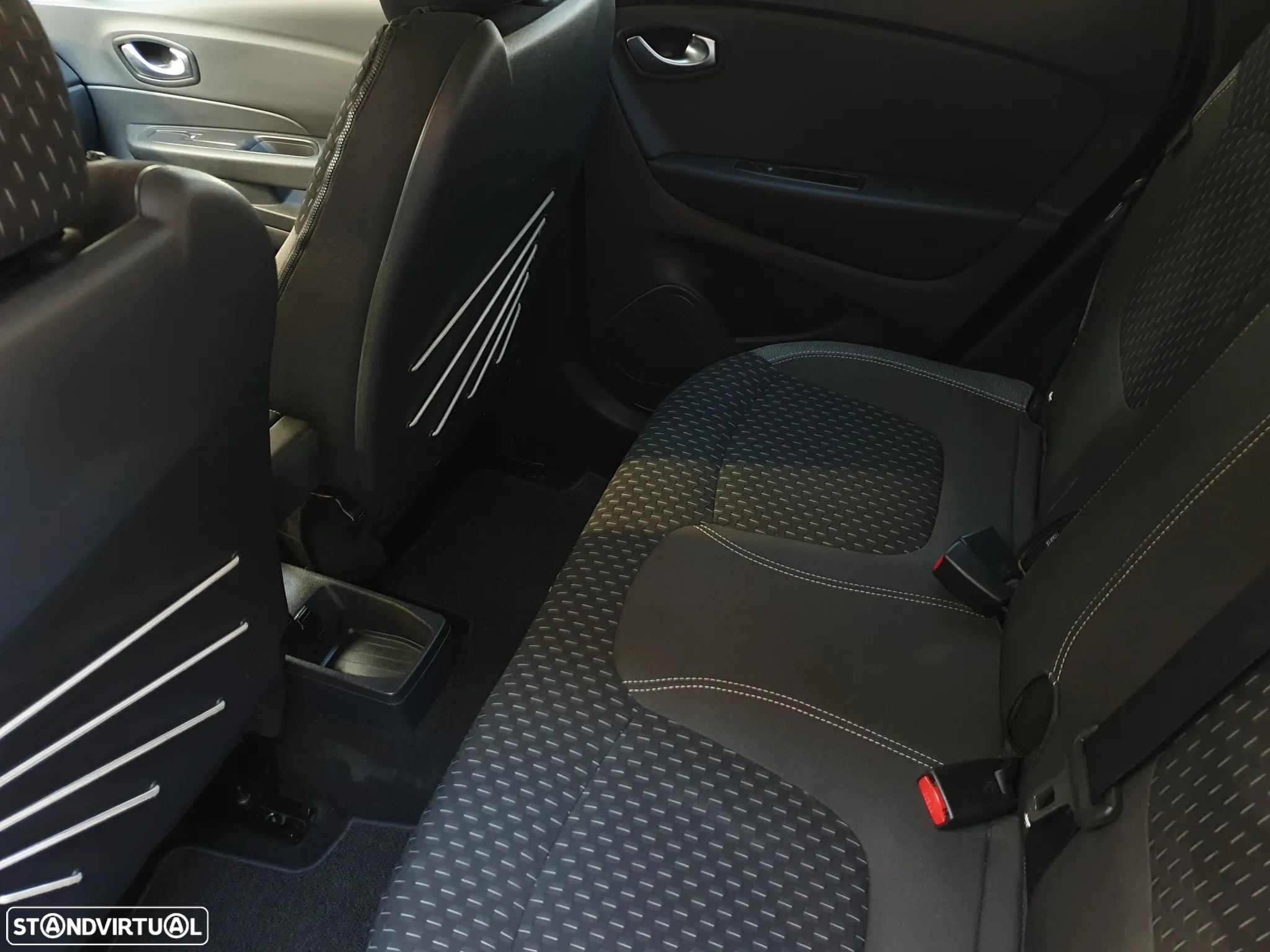 Renault Captur 0.9 TCE Exclusive - 20
