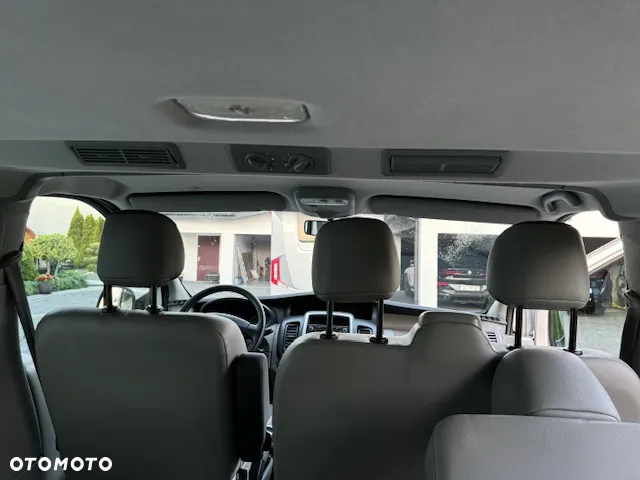 Opel Vivaro - 11
