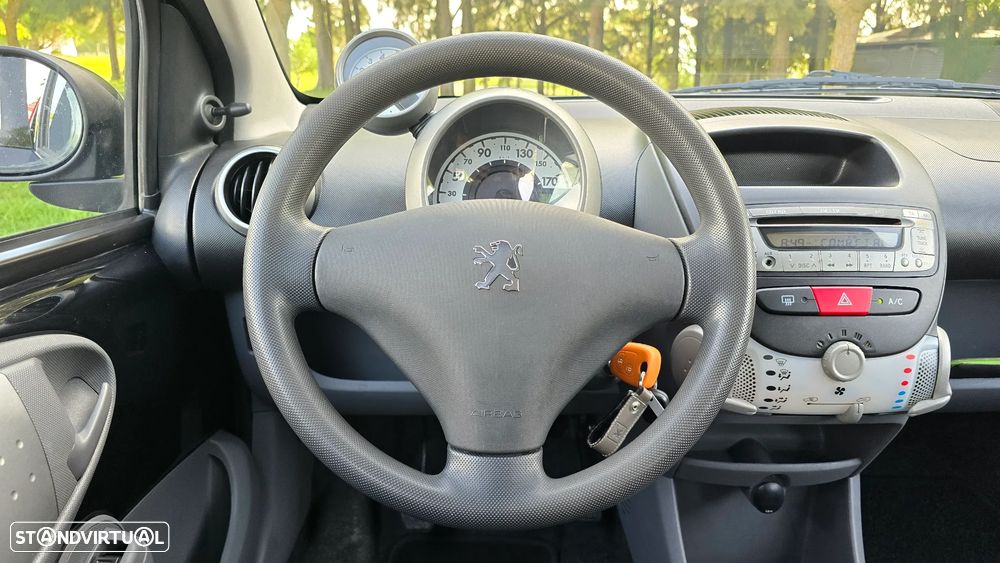 Peugeot 107 1.0 Urban - 34
