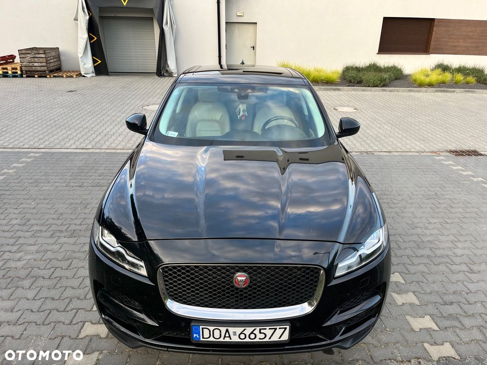 Jaguar F-Pace - 16