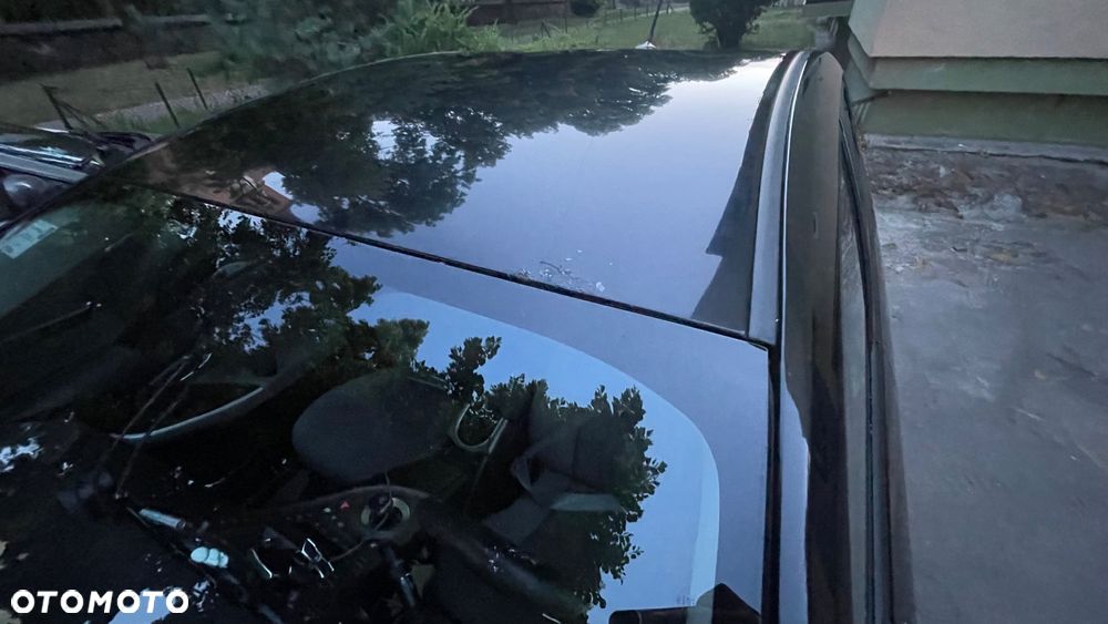 Toyota Prius 1.8 HSD Premium - 17