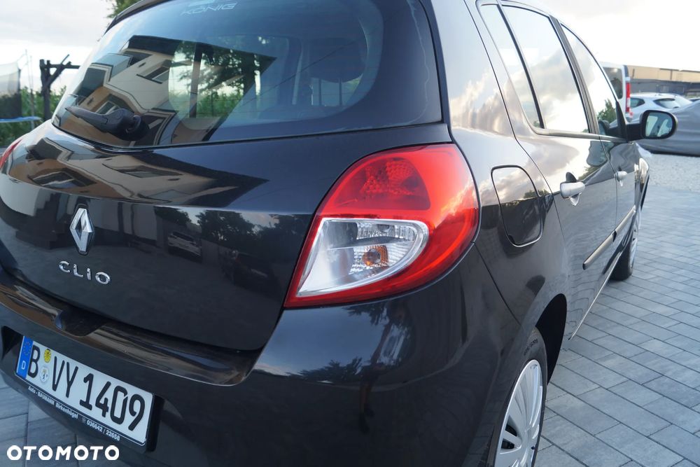 Renault Clio 1.2 16V 75 nightDay - 18
