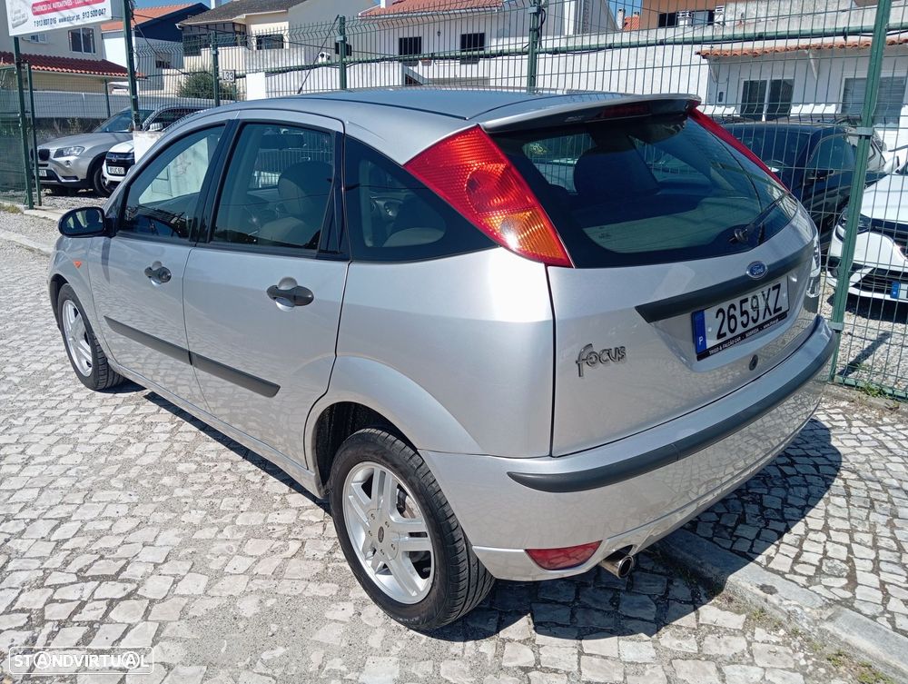 Ford Focus 1.4 Trend - 3