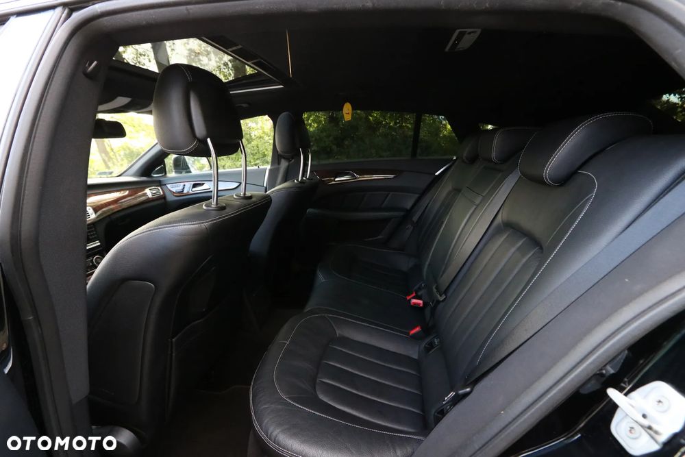 Mercedes-Benz CLS 350 CDI 4-Matic BlueEff - 37