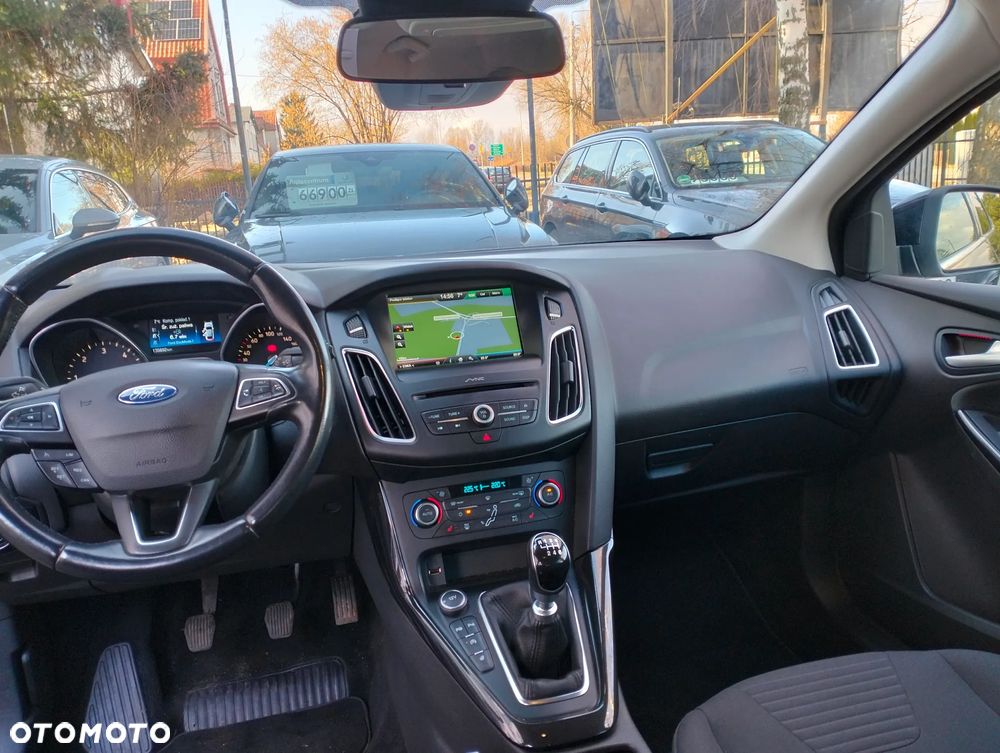 Ford Focus 1.5 TDCi Titanium - 10