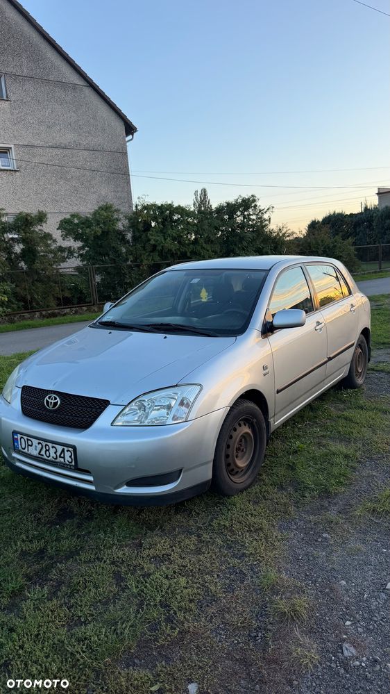 Toyota Corolla - 2