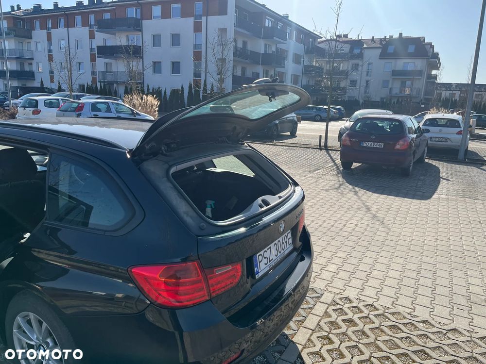 BMW Seria 3 320d - 12