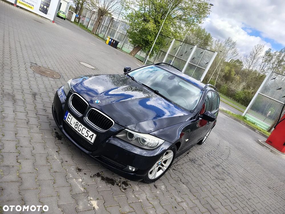 BMW Seria 3 318i - 1