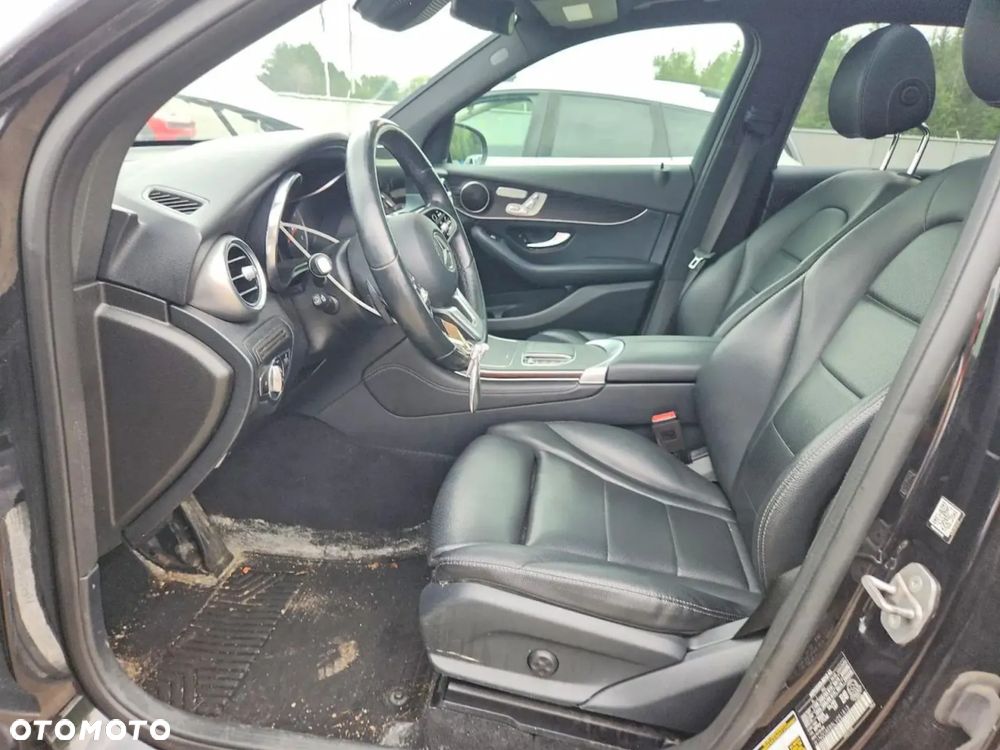 Mercedes-Benz GLC 300 4Matic 9G-TRONIC - 8