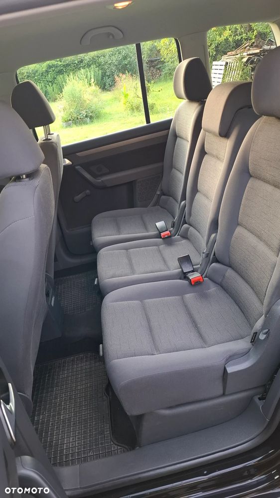 Volkswagen Touran 1.6 Conceptline - 15