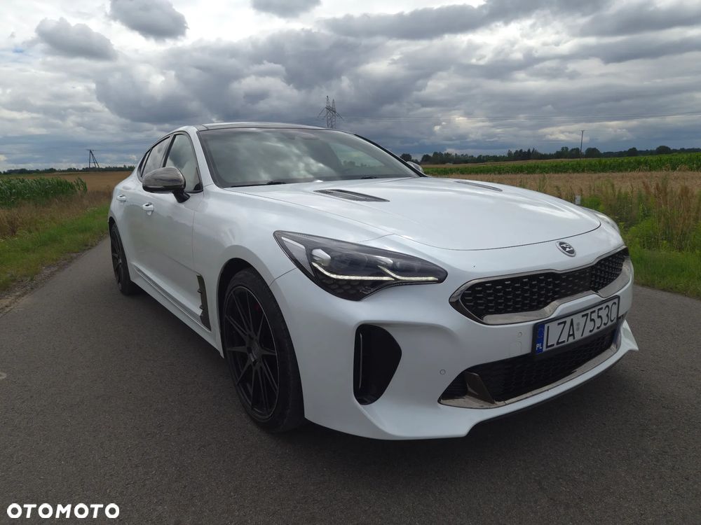 Kia Stinger 3.3 T-GDI AWD GT - 2