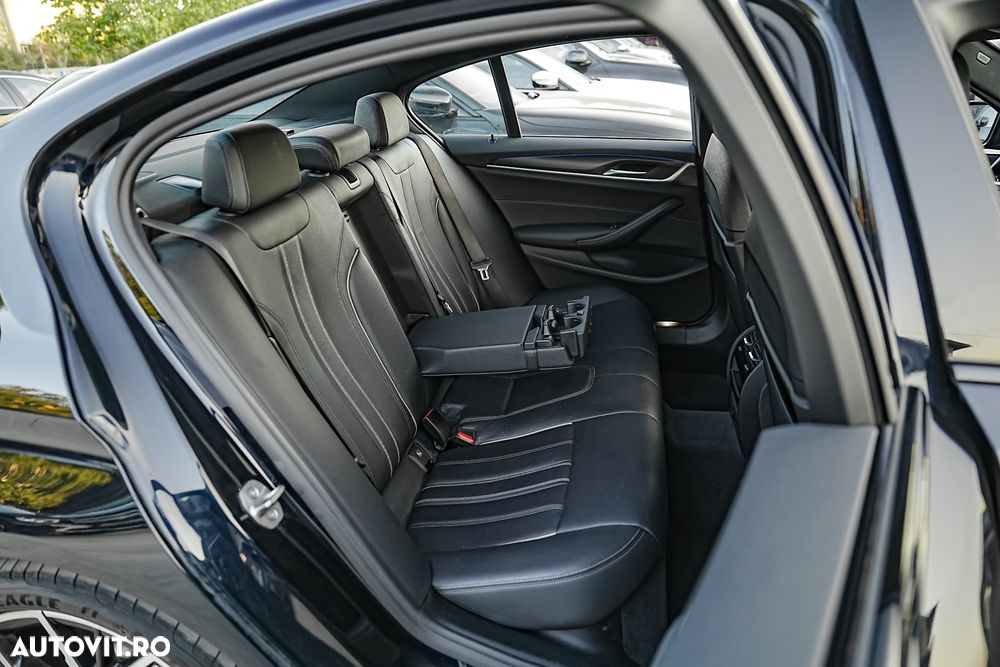 BMW Seria 5 520e Aut. - 19