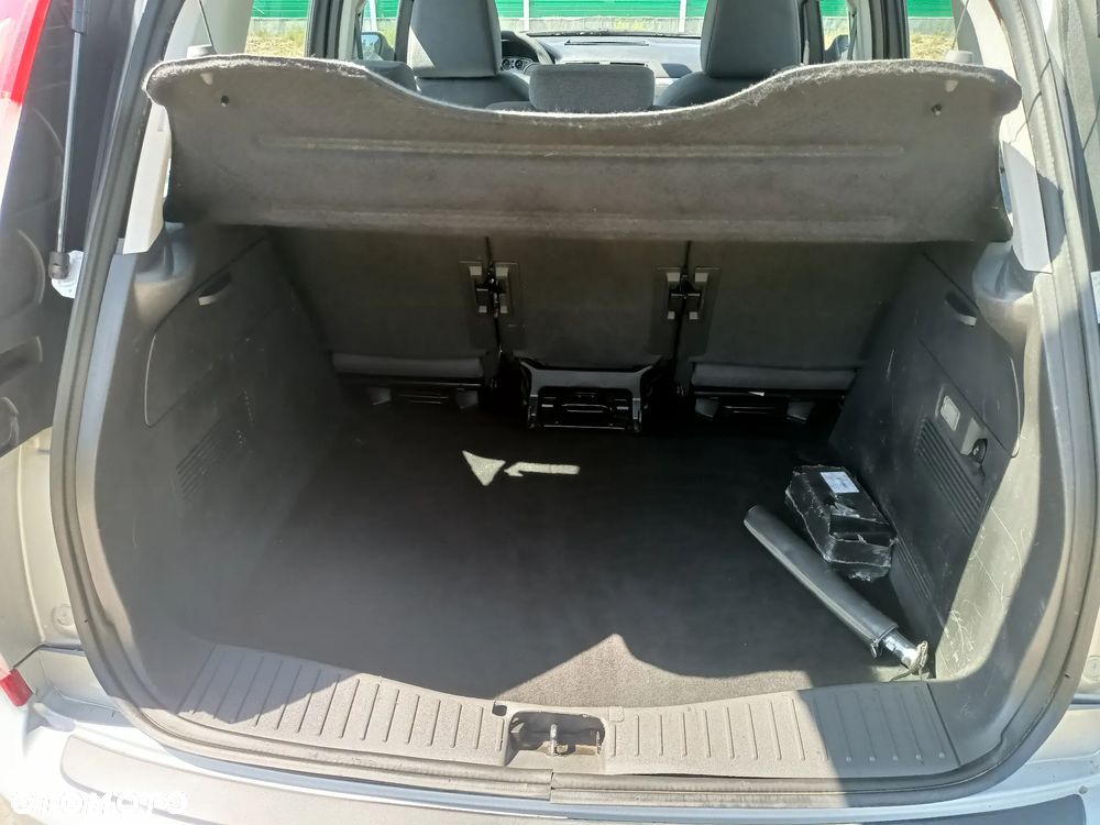 Ford C-MAX 1.6 Style+ - 31