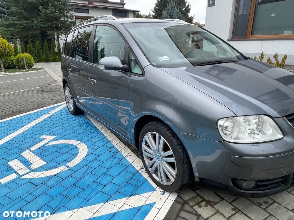 Volkswagen Touran 2.0 TDI Trendline - 3