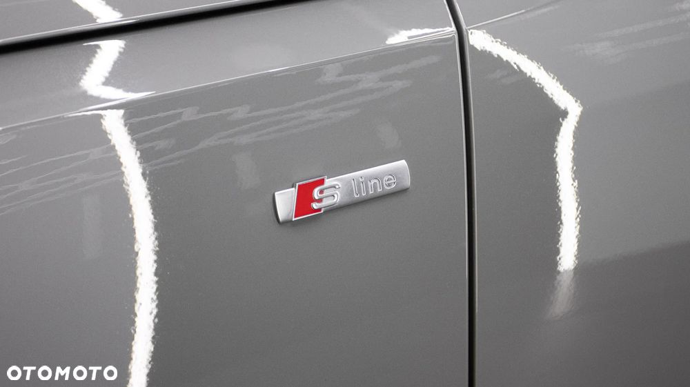 Audi A4 Avant 2022 photo 3