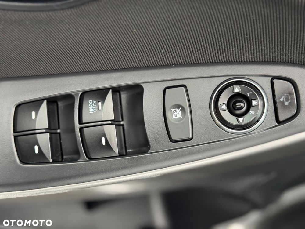 Hyundai i30 1.6 CRDi Premium - 17