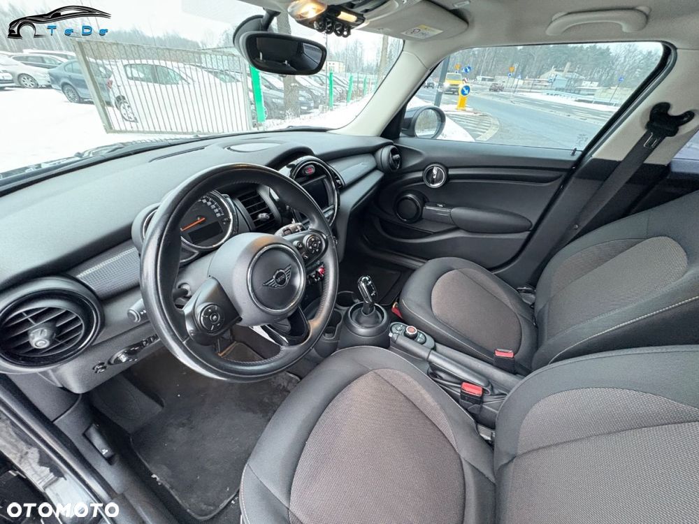 MINI Cooper Seven Chili - 22