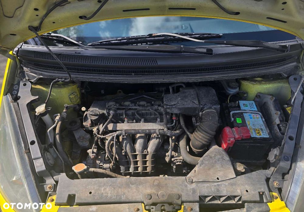 Mitsubishi Colt - 24