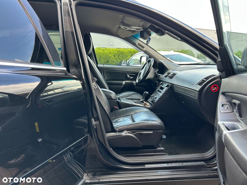 Volvo XC 90 D5 AWD Momentum - 8