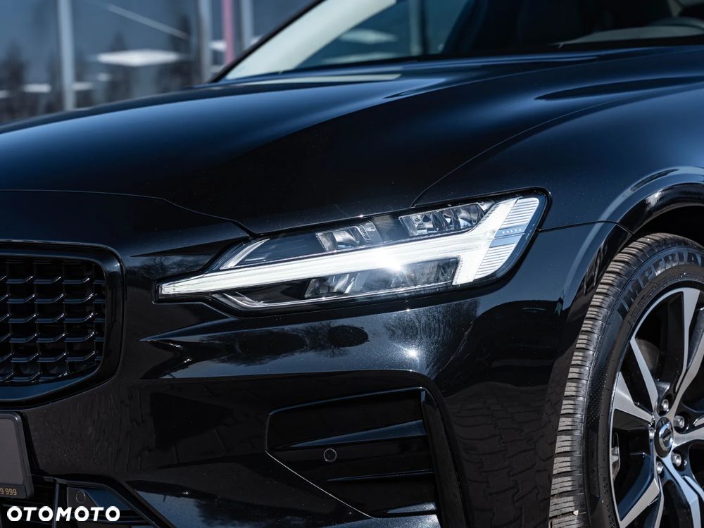 Volvo S60 B4 B DKG Plus Dark - 17