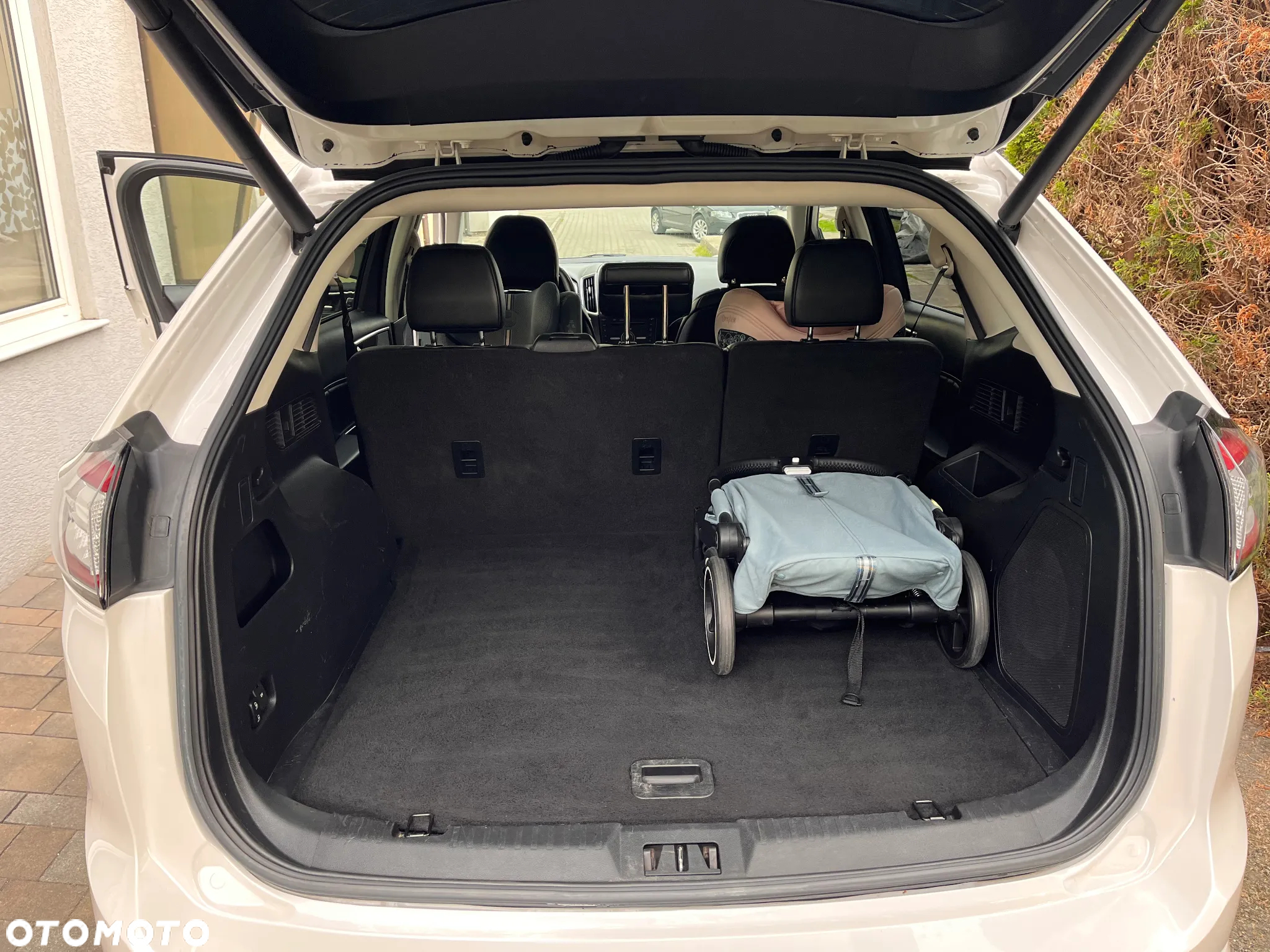 Ford Edge - 9