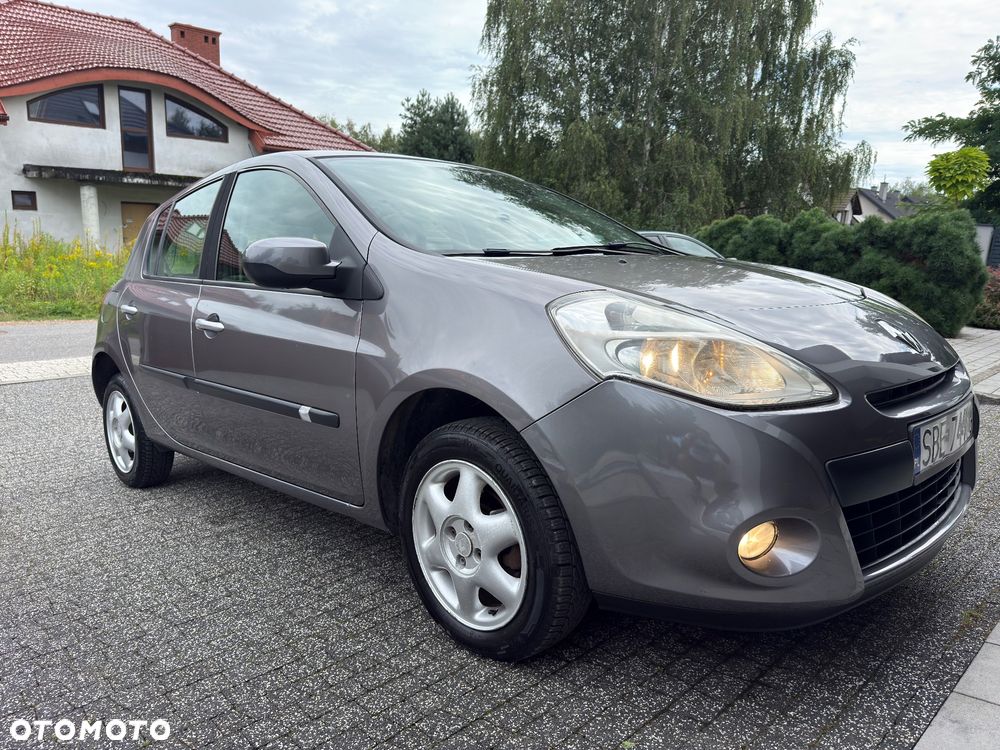 Renault Clio 1.2 16V All Inclusive - 9