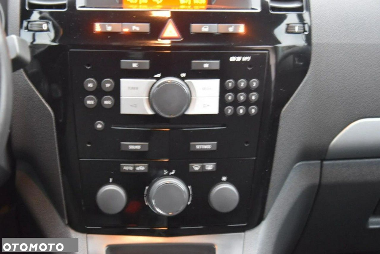 Opel Zafira 1.6 ECOFLEX Family Plus - 26