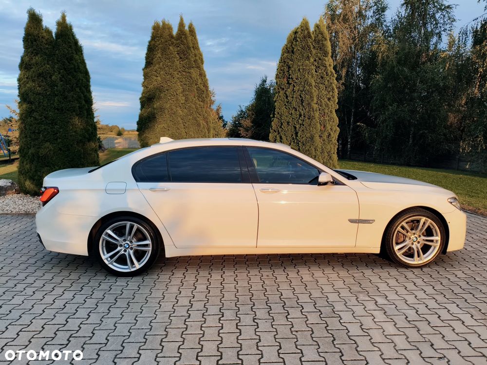 BMW Seria 7 740Li - 4
