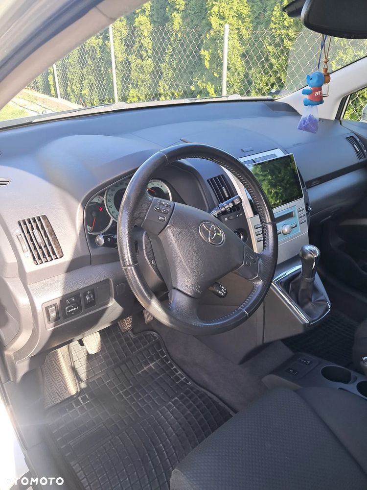 Toyota Corolla Verso 1.8 Premium 7os - 8