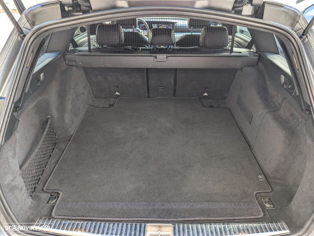 Mercedes-Benz E 300 d AMG - 17